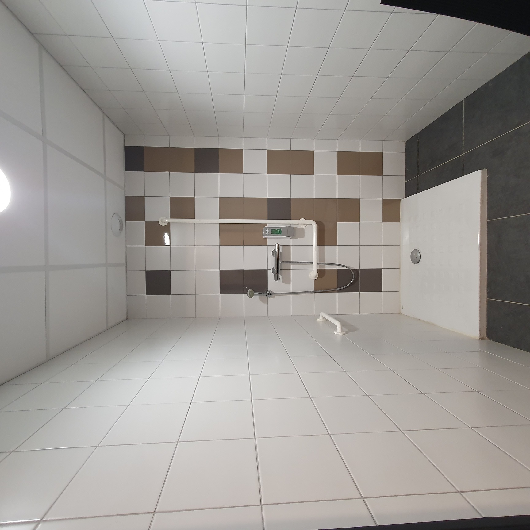 salle sarah bernhard loges douche